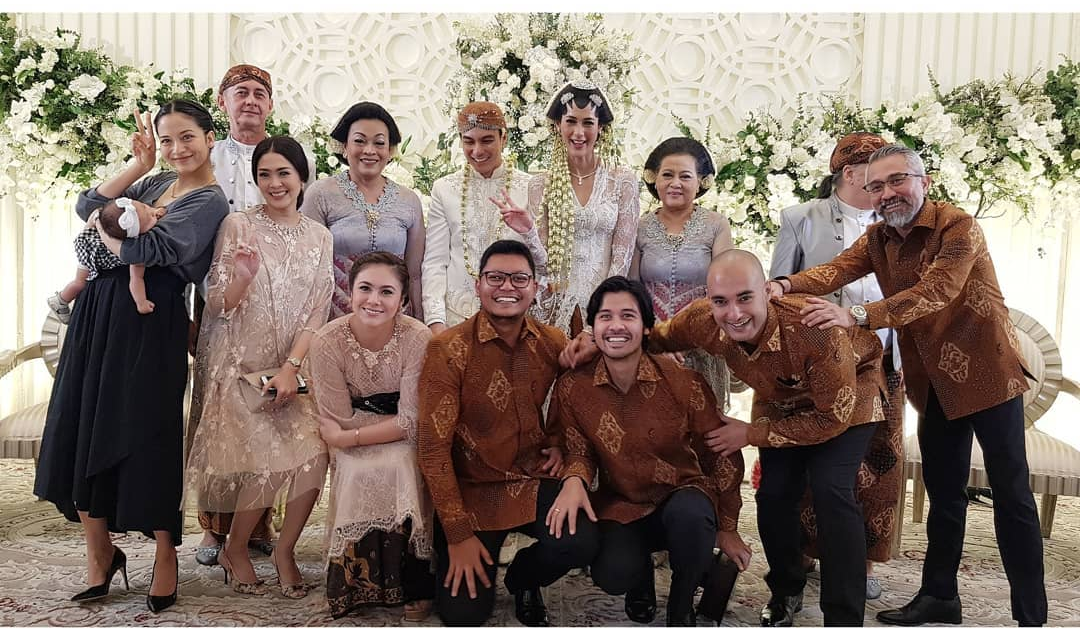 sahabat menghadiri pernikahan Baim Wong