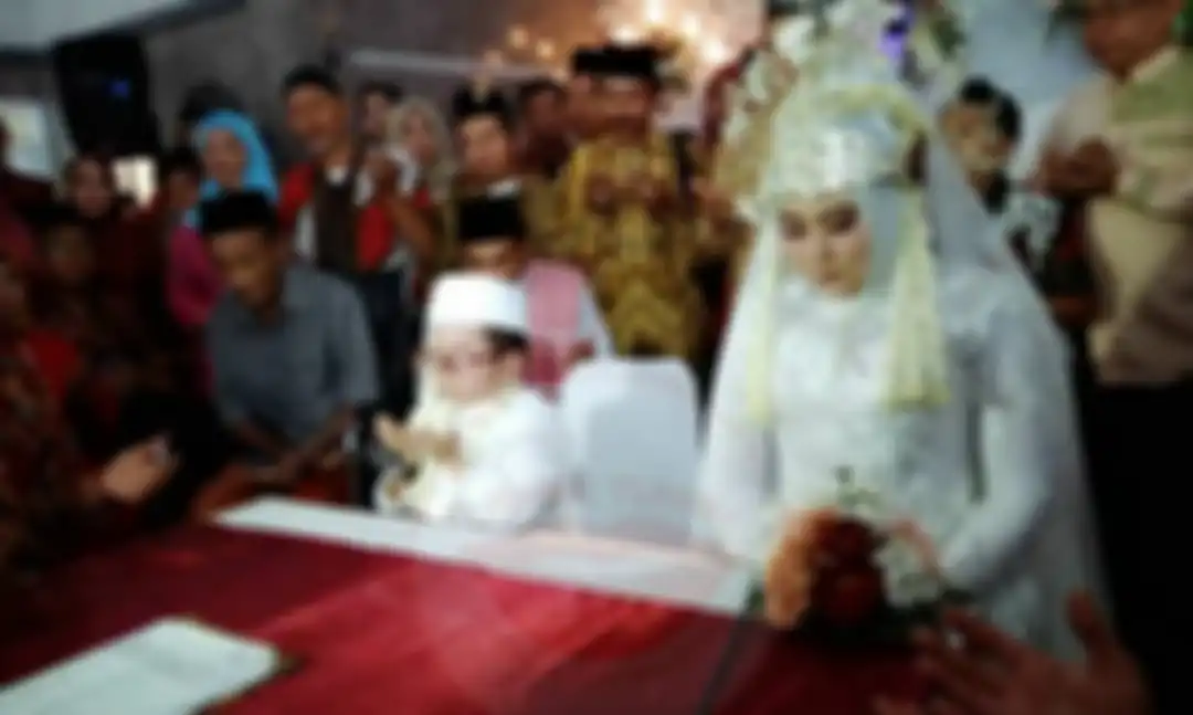 Foto pernikahan Daus Mini