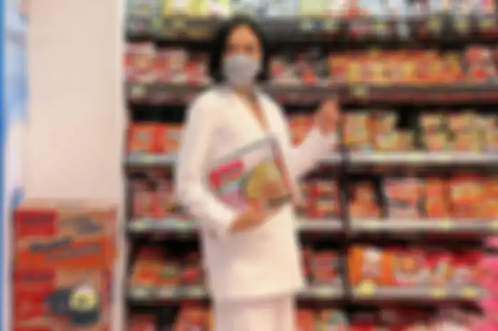 Ide outfit white on white ala selebgram