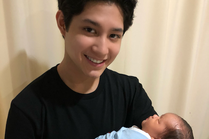 Teuku Rassya dan adik-adik sambungnya