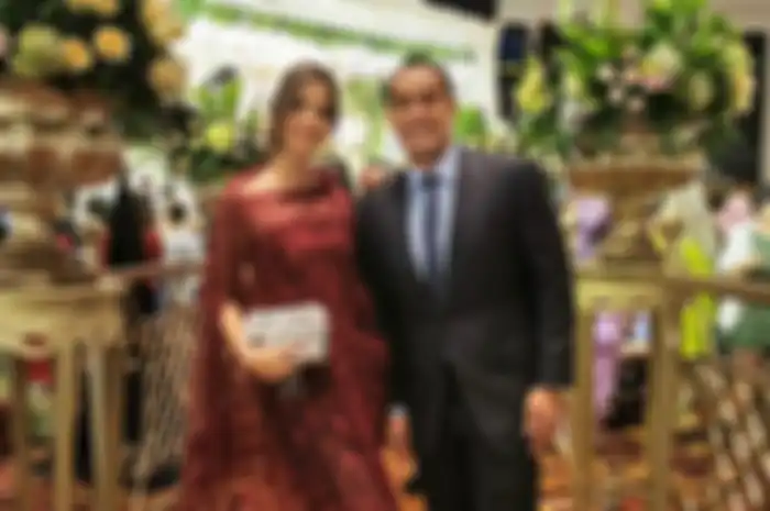Nia Ramadhani bersama suaminya Ardi Bakrie