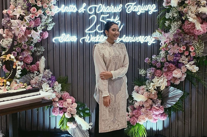 Putri Tanjung