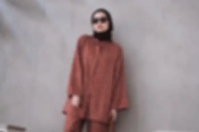 Padu padan piyama set untuk hijabers biar kece dipakai OOTD-an