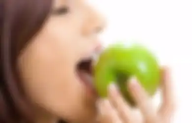 Jangan Makan Apel saat Kita Lagi Alami 3 Kondisi Ini. Fatal Banget!