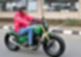 Sering Pamer Motor Custom, Apakah Ban Motor Jokowi Sudah SNI?