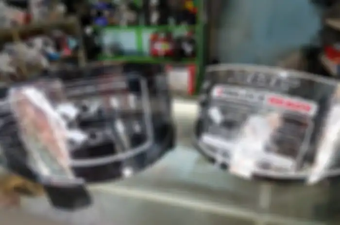 Flat visor KBC cocok buat sebagian besar helm fullface