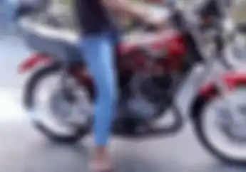 Sikat Kawat Ternyata Bisa Bikin Suara Knalpot 2-Tak Tetap Garing, Gimana Caranya?