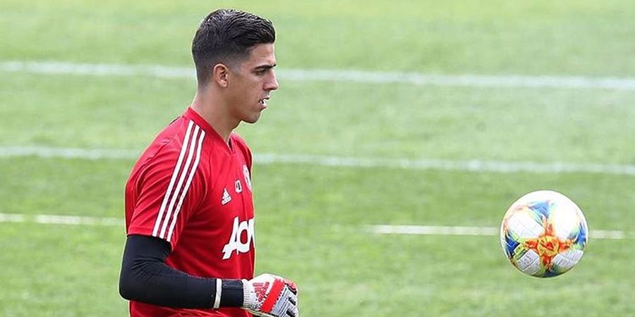 Kebobolan 43 Gol dari 25 Laga, Kiper Ini Dipanggil Pulang oleh Manchester United