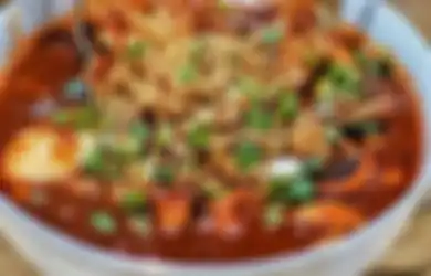 Favorit Cewek, Sayangnya Sering Makan Seblak Sebabkan 5 Bahaya Ini!