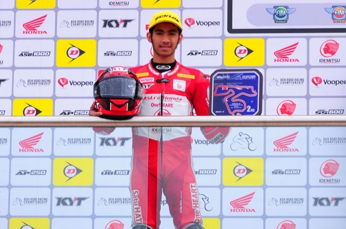 Andi &lsquo;Gilang&rsquo; Farid Izdihar berhasil raih podium kedua pada balapan kedua di ajang ARRC 2019 seri kedua di The Bend Motorsport Park, Adelaide, Australia, Minggu (28/4/2019)