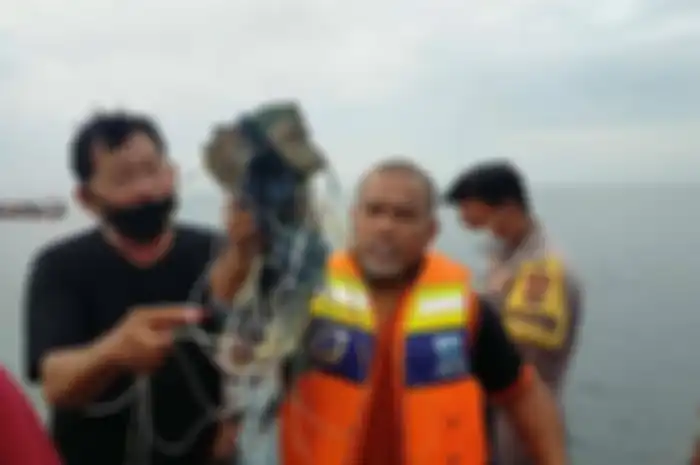 Penemuan puing diduga bangkai pesawat Sriwijaya Air yang jatuh, Sabtu (9/1/2021)