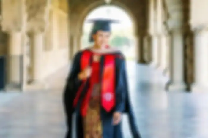 Maudy Ayunda saat wisuda