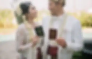 Pernikahan Via Vallen dengan Chevra Yolandi Disaksikan Dua Menteri!
