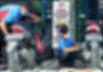 Gak Repot Dibongkar, Pakai Cairan Ini Bikin Bersih Jeroan Mesin