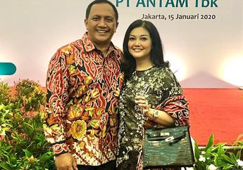 Kisah Cinta Bella Saphira dan Mantan Jenderal TNI Berawal dari Nobar Bola, Begini Kelakuan Sang Artis saat Tengah Malam Dukung Piala Dunia 2022