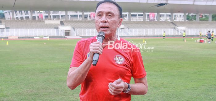 Ketua Umum PSSI, Mochamad Iriawan, sedang memberikan sambutan di Stadion Madya, Senayan, Jakarta, 23 Juni 2022.