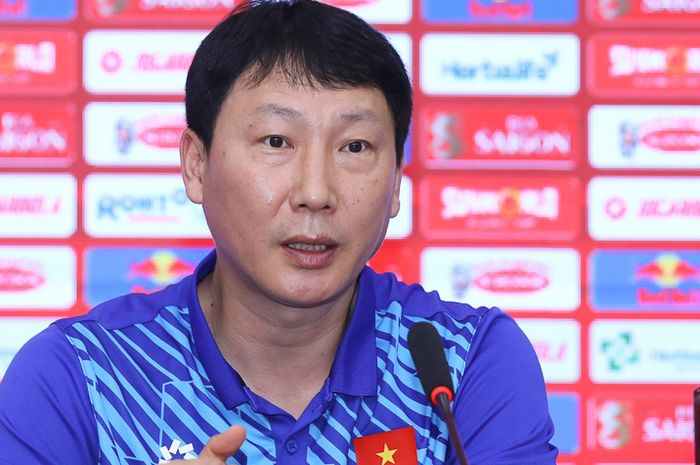 Pelatih Vietnam Kim Sang-sik akan memimpin ASEAN All-Stars menghadapi Manchester United. 
