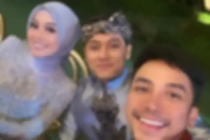 Bubah Alfian di hari lamaran Rizky Billar dan Lesti Kejora 