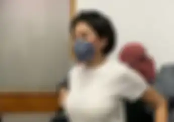 Nikita Mirzani Dibebaskan Setelah 24 Jam di Kantor Polisi, Hobi Sunmori Naik Motor BMW R nineT Spezial