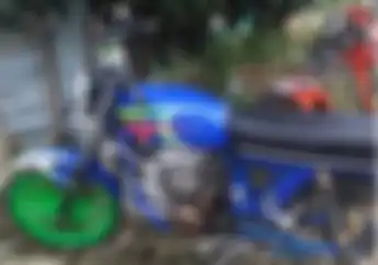 Waduh.. Muncul Lagi Honda CB Pakai Mesin Jahat, Ninja Standar Sih Lewat!