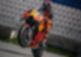 Yang Lain Lewat, Inilah Pembalap MotoGP Pertama Latihan Ngegas Naik Motor MotoGP