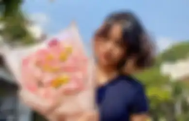 5 Seleb Ini Terima Bunga dari Pacar di Hari Valentine, Ada Fuji Juga!