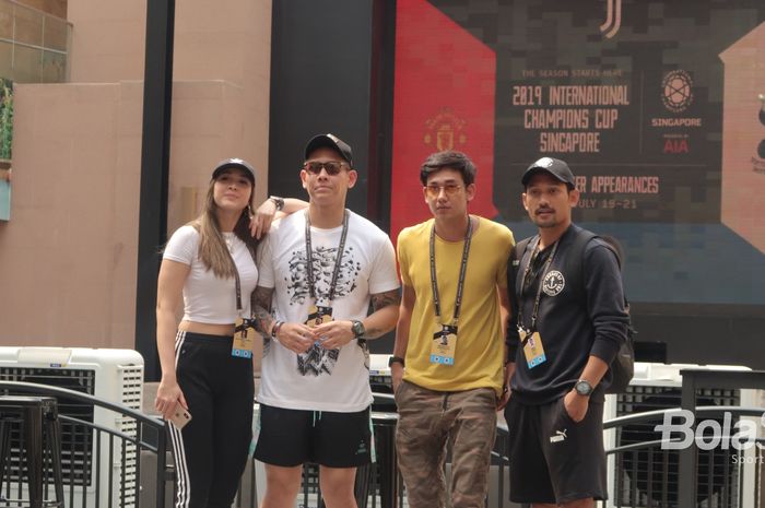 Media influencer Indonesia (Andrea Dian, Ganindra Bimo, Adipati Dolken, Ibnu Jamil) usai acara meet and greet Inter Milan di Resort World Sentosa, Singapura, Jumat (19/7/2019).