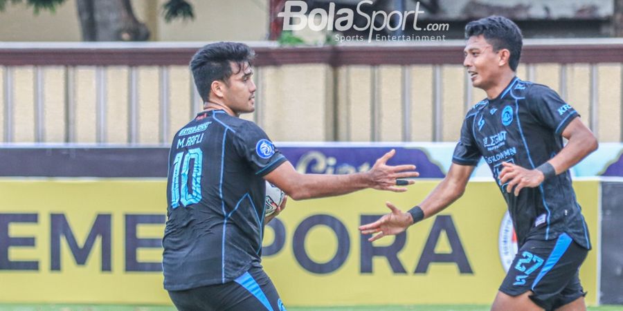 Arema FC Vs Persib - Dedik Drogba Sambut Aremania, Ezra Mau Menang