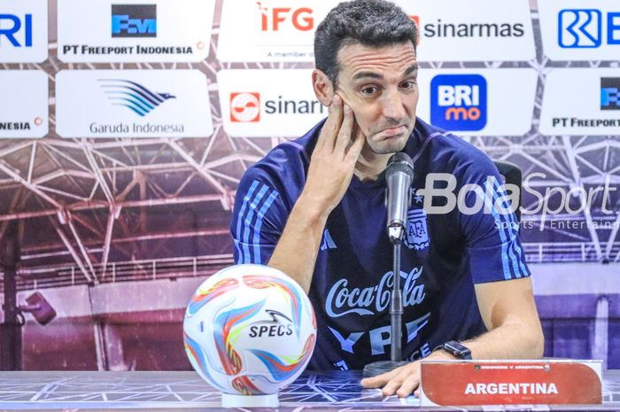 Publik Vietnam panas, iri lihat Timnas Indonesia dipuji pelatih Argentina, Lionel Scaloni.