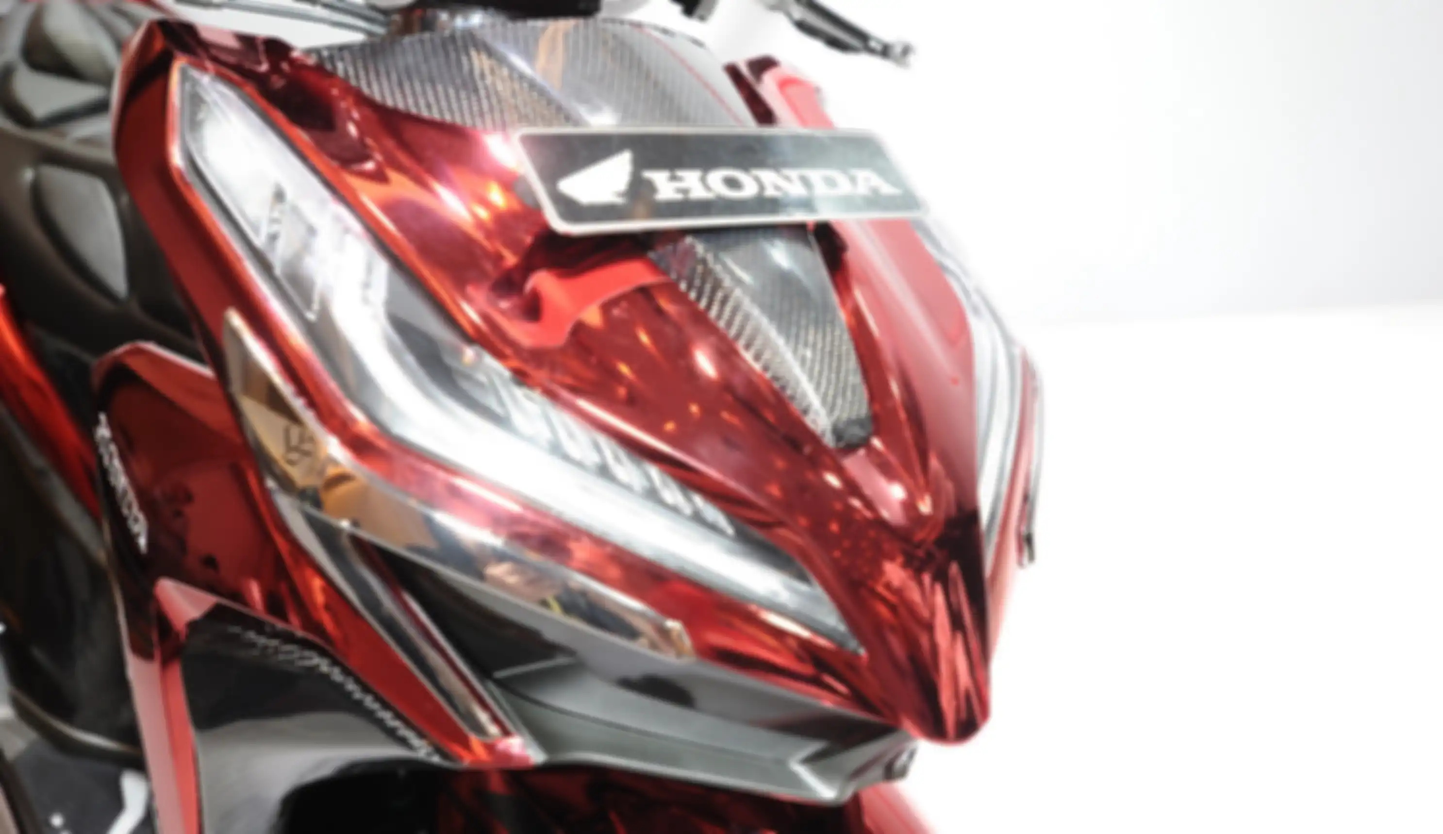 Body All New Honda Vario 150 dikrom two-tone hitam dan merah