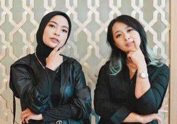 Tak Hanya Penunjang Aksi Panggung, Tantri dan Chua Kotak Gemar Pakai Aksesoris Emas Karena Hal Ini