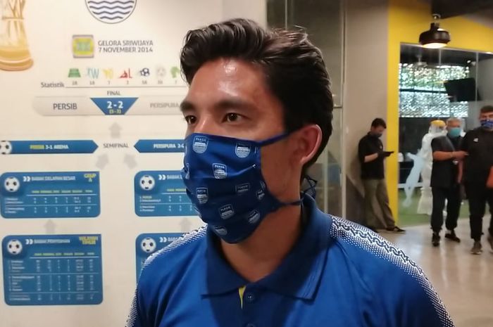 Kim Jeffrey Kurniawan saat diwawancarai di Grha Persib, Jumat (3/7/2020).