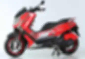 Modifikator NMAX Ini Ngantuk? Itu Logo Sponsor Kok Terbalik Semua