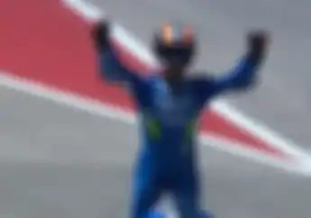 Video Rayakan Kemenangan MotoGP Amerika, Alex Rins Serang Pengendara Motor Matic