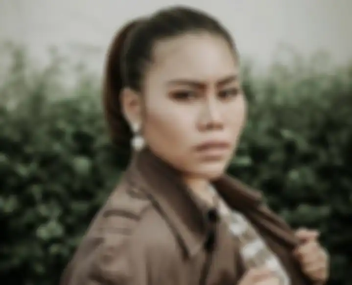 Evi Masamba mengaku sempat ingin berhenti jadi artis karena dicibir oleh netizen. 