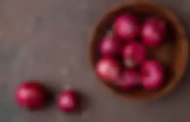 Nyesel Baru Tahu, Iseng Makan Satu Buah Bawang Merah Mentah, Perubahan Wajah Wanita ini Berubah Drastis, Nggak Nyangka Efeknya Luar Biasa