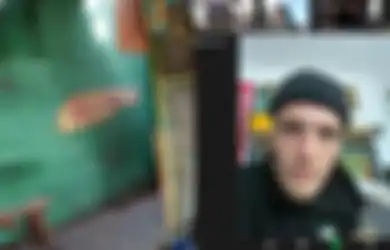 Neck Deep Kaget Logonya Muncul di Gang Kecil di Indonesia: 'Kami Harus Berfoto di Sana'