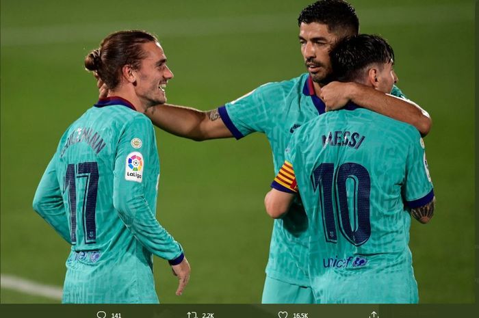 Antoine Griezmann bersama Luis Suarez dan Lionel Messi membentuk trio tajam di lini depan Barcelona.