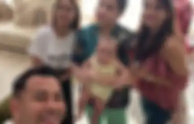 Digendong dan Dicium Sahabat Ayu Ting Ting, Ekspresi Wajah Rayanzza Anak Raffi Ahmad Jadi Sorotan, Suami Nagita Slavina: Terimakasih Udah Main ke Andara