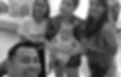 Digendong dan Dicium Sahabat Ayu Ting Ting, Ekspresi Wajah Rayanzza Anak Raffi Ahmad Jadi Sorotan, Suami Nagita Slavina: Terimakasih Udah Main ke Andara