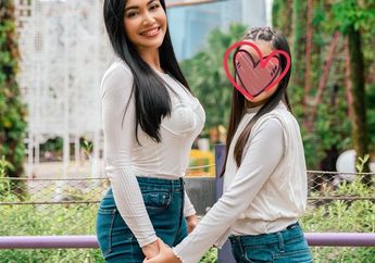 Detik-detik Denada Dapat Kabar Putrinya Sembuh Total dari Leukemia, Sempat Tak Percaya hingga Nangis Bahagia di Pelukan Dokter 