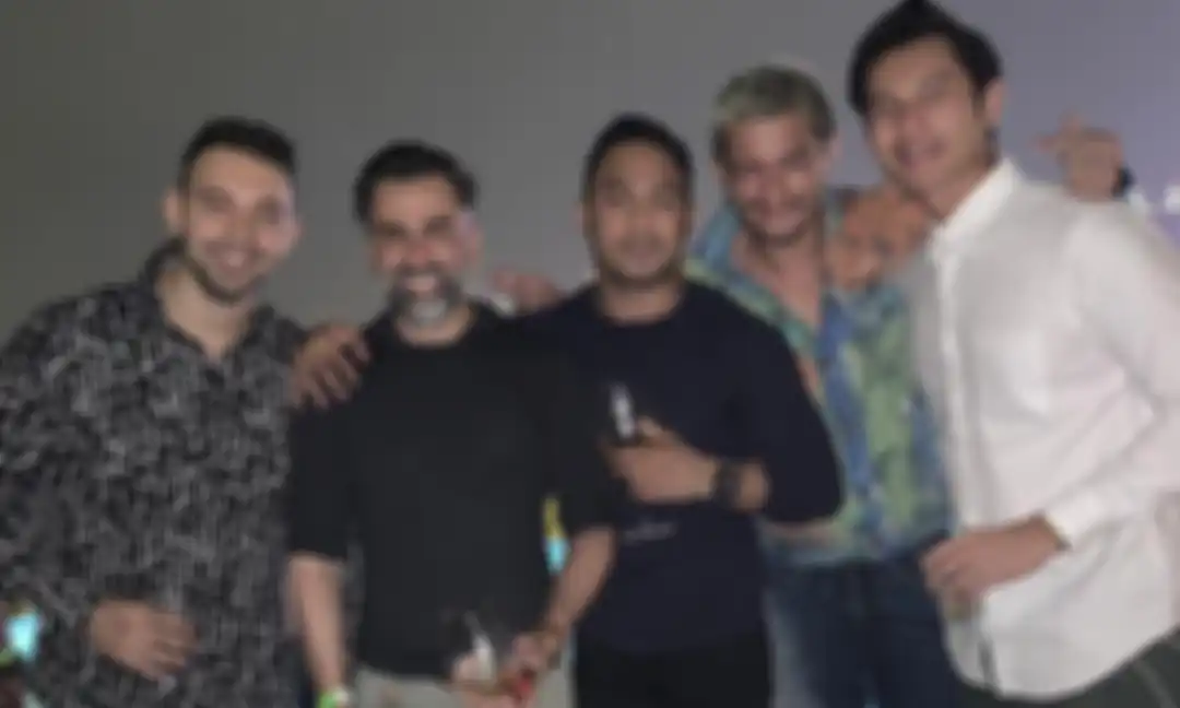 Roy Geurts berteman dengan sejumlah artis