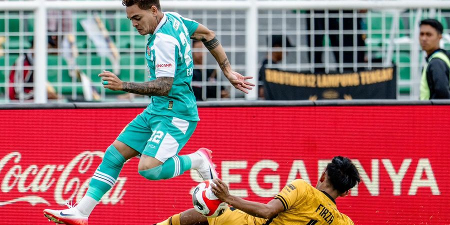 Hasil Super League - Diwarnai Kebingungan Wasit karena 23 Pemain di Lapangan, Persebaya Ditahan Imbang Bhayangkara Lewat Gol Menyakitkan