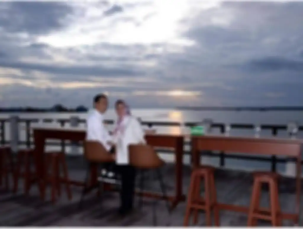 Kemesraan Jokowi dan Iriana