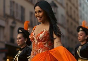 'Ini Kesempatan Pertama Buatku..' Anggun C Sasmi Bangga Kenalkan Budaya Indonesia dengan Nyinden di Depan Warga Paris