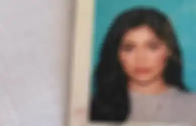 Kylie Jenner Unggah Foto SIM, Netizen Kompak Bilang Sempurna!