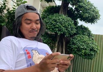 Lagu Baru Dodit Mulyanto, Ini Lirik Panggung Besar yang Kisahkan Perjuangan sang Komika Raih Ketenaran