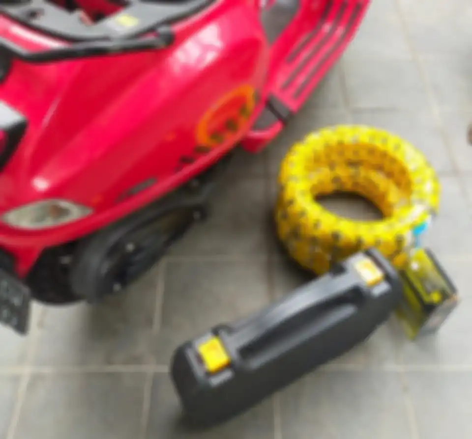 Mulai dari servis ringan, ganti ban, sampai ganti aki bisa dilakukan saat home service