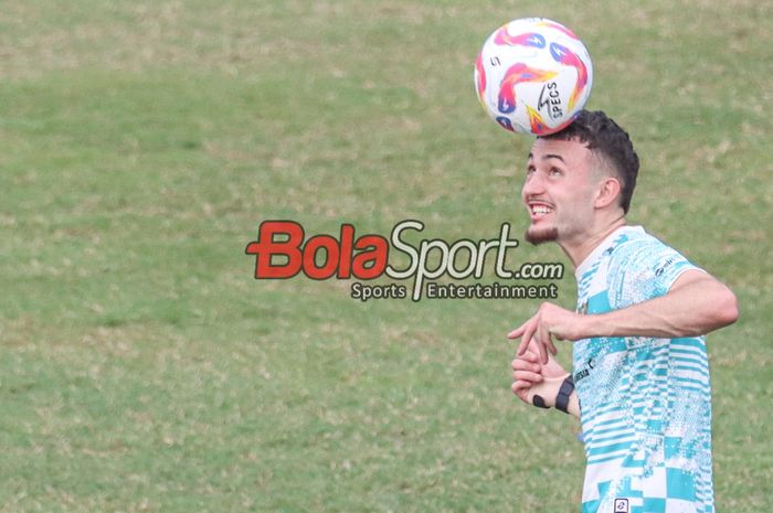 Ivar Jenner sedang berlatih bersama timnas Indonesia di Lapangan B, Senayan, Jakarta, Selasa (28/5/2024).