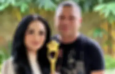 Dukung Karier Istri Jadi Anggota Dewan, Raul Lemos Kunjungi Krisdayanti di Gedung DPR RI hingga Kompak Kenakan Baju Batik